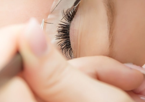 How to Make Eyelash Extensions a Profitable Business