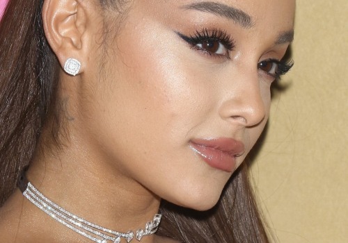Ariana Grande's Signature Look: How to Get Her Lashes
